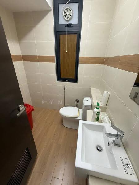 Service Residence for Sale at 8Scape Residence @ Sutera - Kym Kee - Bathroom - PropertyGuru.com.my