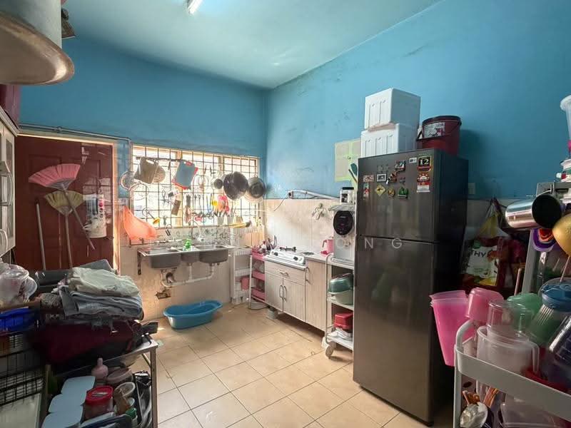 Terraced House for Sale in Taman Tun Perak (Rawang) - Danny Wong - Kitchen - PropertyGuru.com.my
