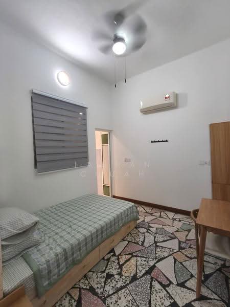 2-storey Terraced House for Rent in Damansara Jaya (Petaling Jaya) - Lauran Chuah - Bedroom - PropertyGuru.com.my