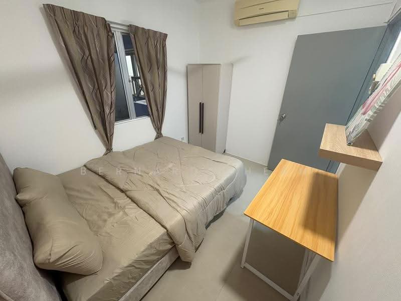 Kediaman Servis untuk Disewa di Putra Majestik - Bernard Cheah - Bedroom - PropertyGuru.com.my