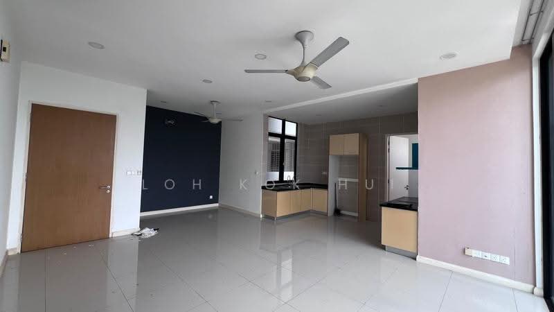 Service Residence for Sale at D'Pristine - Loh Kok Hui - Living Room - PropertyGuru.com.my