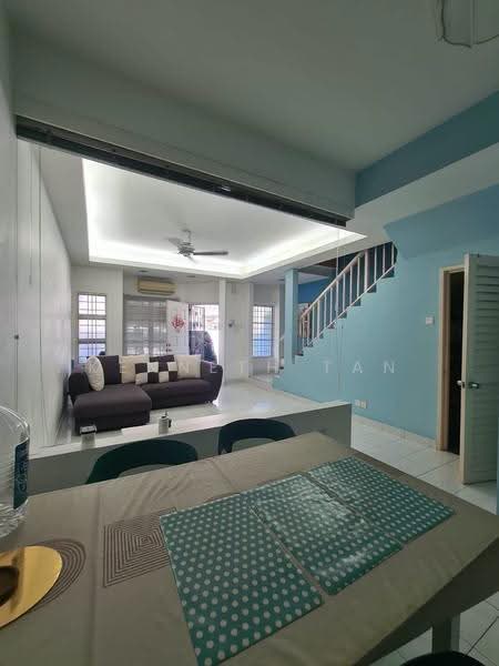 Terraced House for Sale in Puchong (Selangor) - Kenneth Tan - Living Room - PropertyGuru.com.my