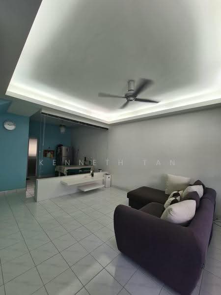 Terraced House for Sale in Puchong (Selangor) - Kenneth Tan - Living Room - PropertyGuru.com.my