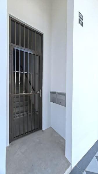 Kedai / Pejabat untuk Disewa di Taman Kota Masai (Pasir Gudang) - Karl Lim - Entrance - PropertyGuru.com.my