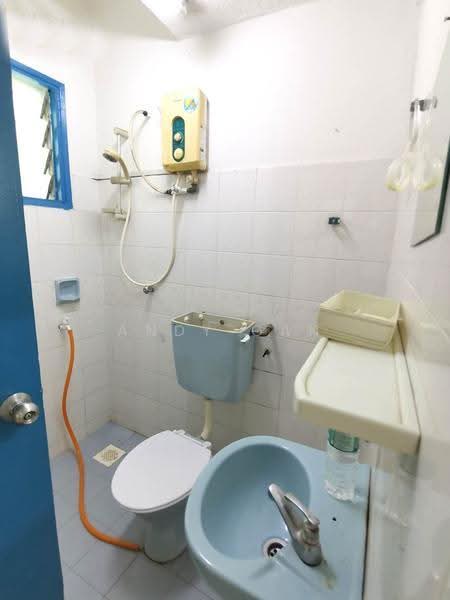 2-storey Terraced House for Sale in Usj 13 (Subang Jaya) - Andy Gan - Bathroom - PropertyGuru.com.my