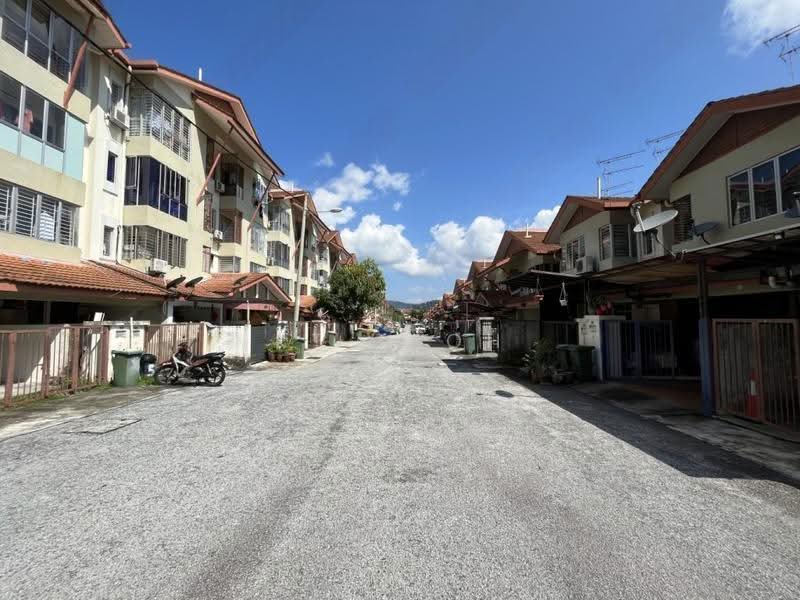 Rumah Bandar untuk Dijual di Taman Amansiara (Rawang) - KT Teoh - Exterior - PropertyGuru.com.my
