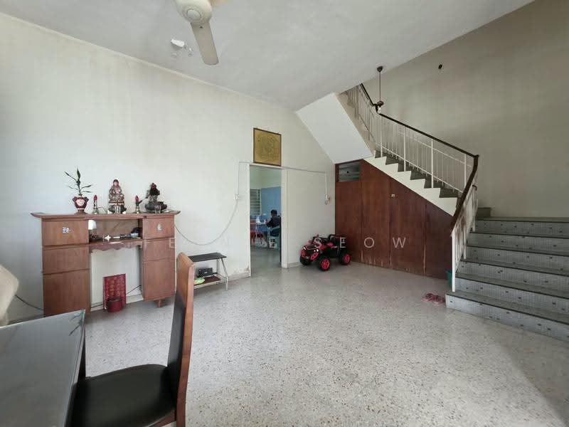 Semi-Detached House for Sale in Medan Terengganu (Jelutong) - Fennie Seow - Living Room - PropertyGuru.com.my