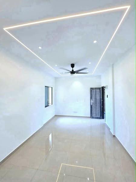 Rumah Flat untuk Dijual di Merak - Karl Lim - Living Room - PropertyGuru.com.my