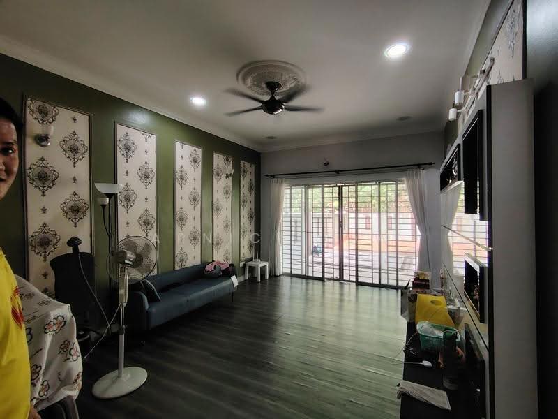 Rumah Teres untuk Disewa di Bandar Putra Permai (Seri Kembangan) - Arnica Low - PropertyGuru.com.my