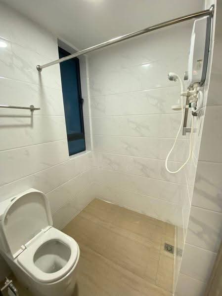 Service Residence for Rent at Country Garden Central Park - Florence Hong - Bathroom - PropertyGuru.com.my
