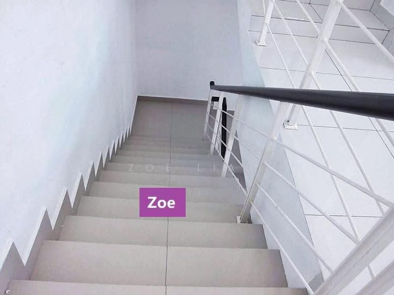 Rumah Berkembar untuk Dijual di Teluk Kumbar (Penang) - Zoe Liau - Corridor - PropertyGuru.com.my