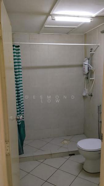 Kondominium untuk Disewa di Green Avenue Condominium - Desmond Low - Bathroom - PropertyGuru.com.my