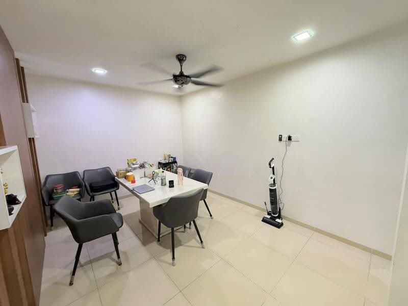2-storey Terraced House for Sale in Subang Bestari (Shah Alam) - Tom Yip - Dining Room - PropertyGuru.com.my