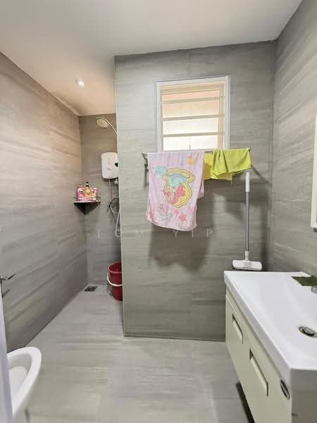2-storey Terraced House for Sale in Subang Bestari (Shah Alam) - Tom Yip - Bathroom - PropertyGuru.com.my