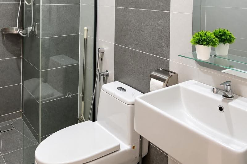 Condominium for Sale at The Cove Hillside Residence - Qazin Khoo - Bathroom - PropertyGuru.com.my