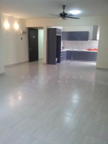 Kediaman Servis untuk Dijual di Koi Kinrara - Kewin Poon Kah Wei - Living Room - PropertyGuru.com.my