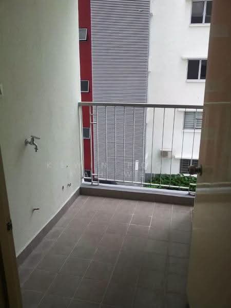 Kediaman Servis untuk Dijual di Koi Kinrara - Kewin Poon Kah Wei - Balcony - PropertyGuru.com.my