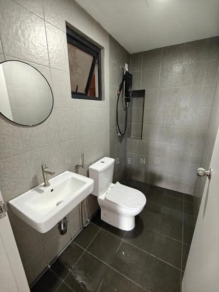 Kondominium untuk Disewa di Sky Awani Residensi 5 - Chee Seng - Bathroom - PropertyGuru.com.my