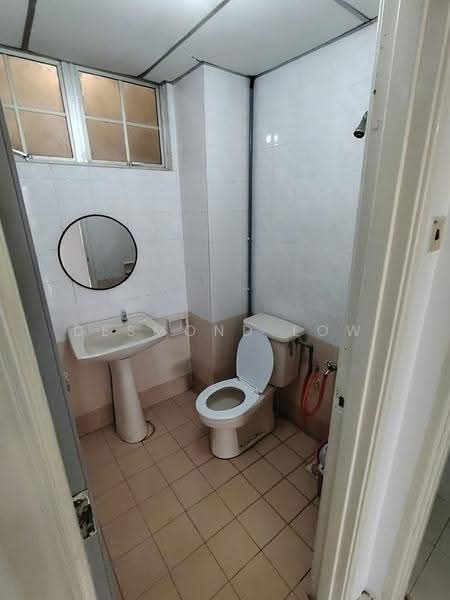 Kondominium untuk Disewa di Tiara Duta - Desmond Low - Bathroom - PropertyGuru.com.my