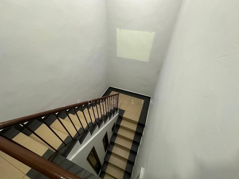 Kedai untuk Disewa di Taman Johor Jaya (Johor Bahru) - Fong Lik - Corridor - PropertyGuru.com.my