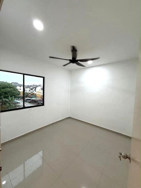 Rumah Flat untuk Dijual di Bandar Selesa Jaya - Karl Lim - Interior - PropertyGuru.com.my