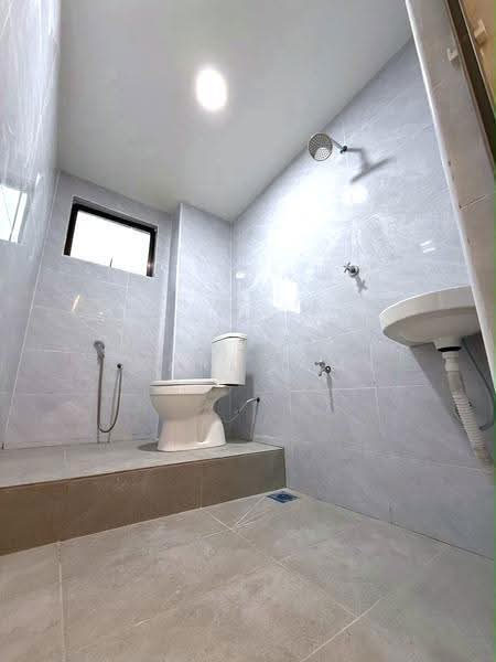 Rumah Flat untuk Dijual di Bandar Selesa Jaya - Karl Lim - Bathroom - PropertyGuru.com.my