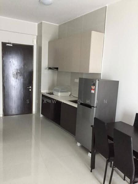 Condominium for Rent at Amberside @ Country Garden Danga Bay - Shawn Chan - Kitchen - PropertyGuru.com.my