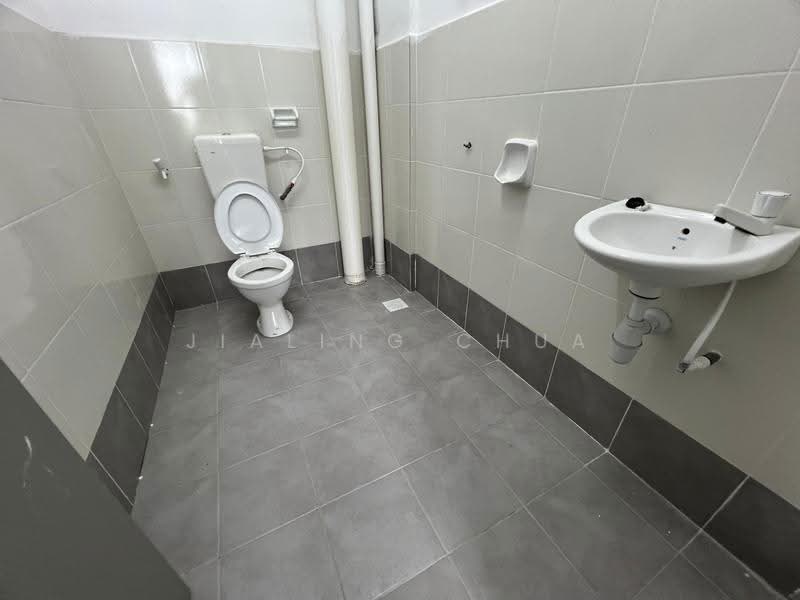 Rumah Flat untuk Disewa di PANGSAPURI PULAI MUTIARA 3 - Jialing Chua - Bathroom - PropertyGuru.com.my