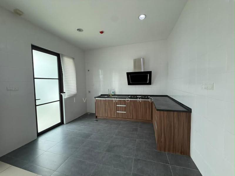 Rumah Teres 2-Tingkat untuk Disewa di Cyberjaya (Selangor) - Ivy Wong - Kitchen - PropertyGuru.com.my