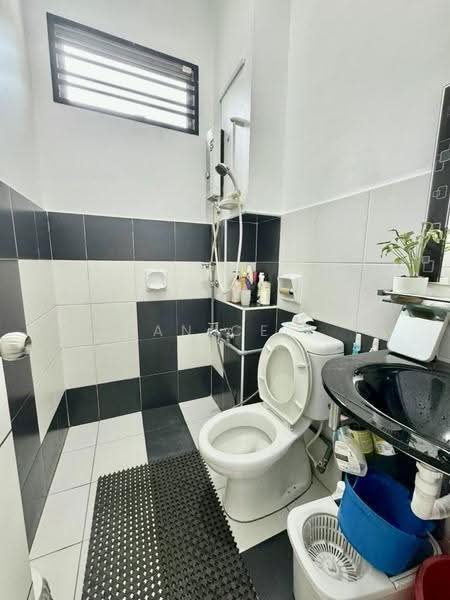 Rumah Teres 1.5-Tingkat untuk Dijual di Bukit Indah (Iskandar Puteri (Nusajaya)) - Janice . - Bathroom - PropertyGuru.com.my