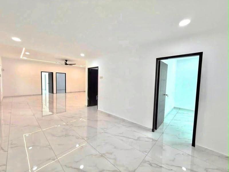 1-storey Terraced House for Sale in Taman Puteri Wangsa (Ulu Tiram) - Karl Lim - Living Room - PropertyGuru.com.my