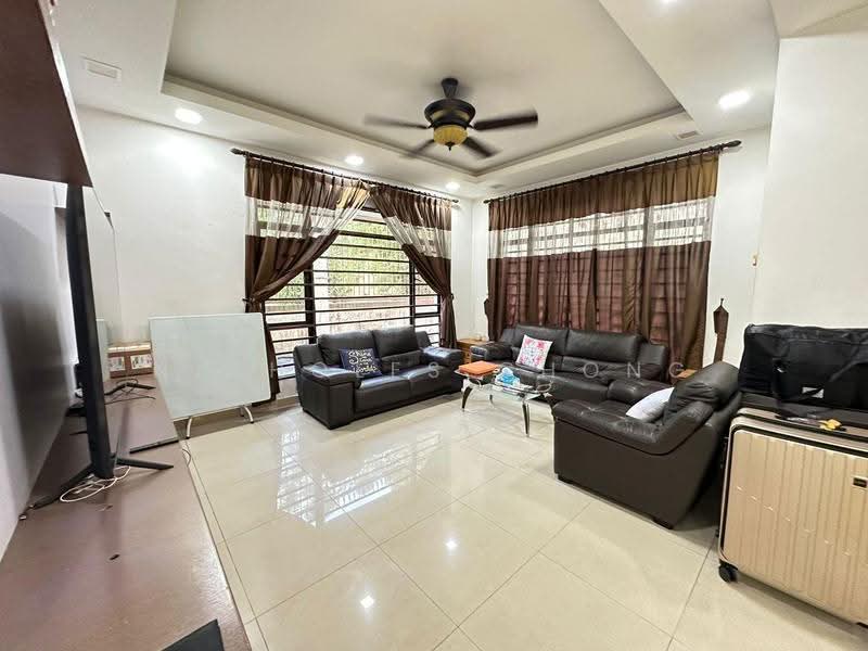 Semi-Detached House for Sale in Shah Alam (Selangor) - Nicholes Chong - Living Room - PropertyGuru.com.my