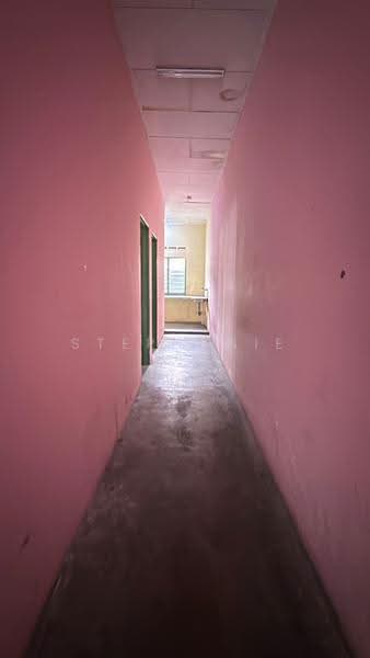 Rumah Banglo untuk Disewa di Senai (Johor) - Stephanie Yap - Corridor - PropertyGuru.com.my