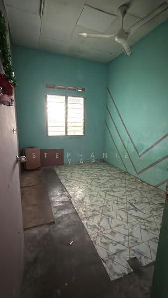 Rumah Banglo untuk Disewa di Senai (Johor) - Stephanie Yap - Bedroom - PropertyGuru.com.my