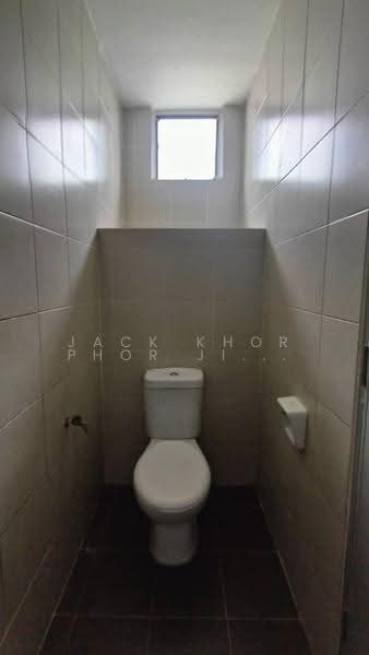 Shop for Rent in Setia Alam (Selangor) - Jack Khor Phor Jiing - Bathroom - PropertyGuru.com.my