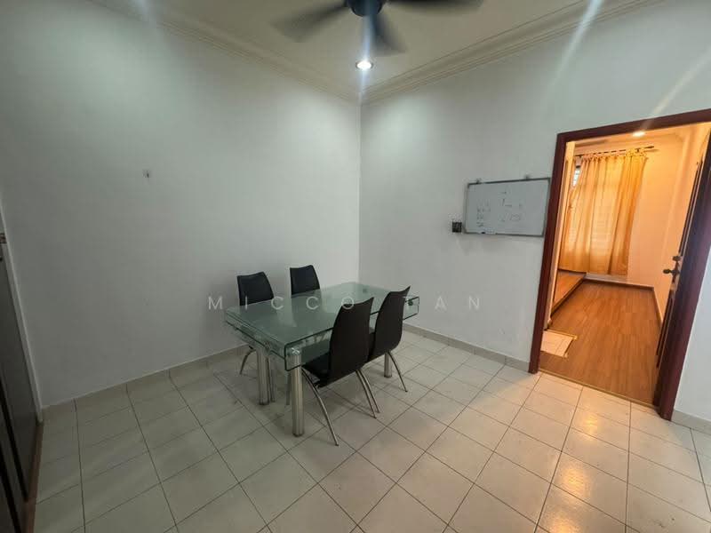 1-storey Terraced House for Sale in Bukit Indah (Iskandar Puteri (Nusajaya)) - Micco Tan - Dining Room - PropertyGuru.com.my