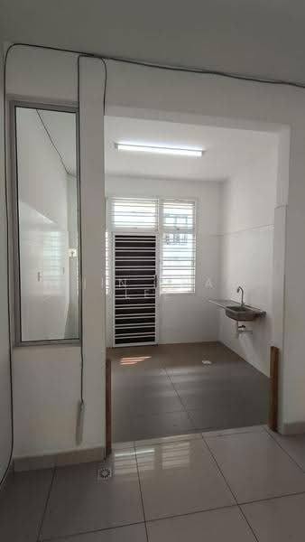 Cluster House for Sale in Iskandar Puteri (Nusajaya) (Johor) - Jiin Chai Lee - Kitchen - PropertyGuru.com.my