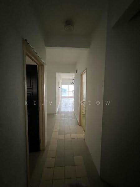Condominium for Sale at The Reef Condominium - Kelvin Seow - Corridor - PropertyGuru.com.my