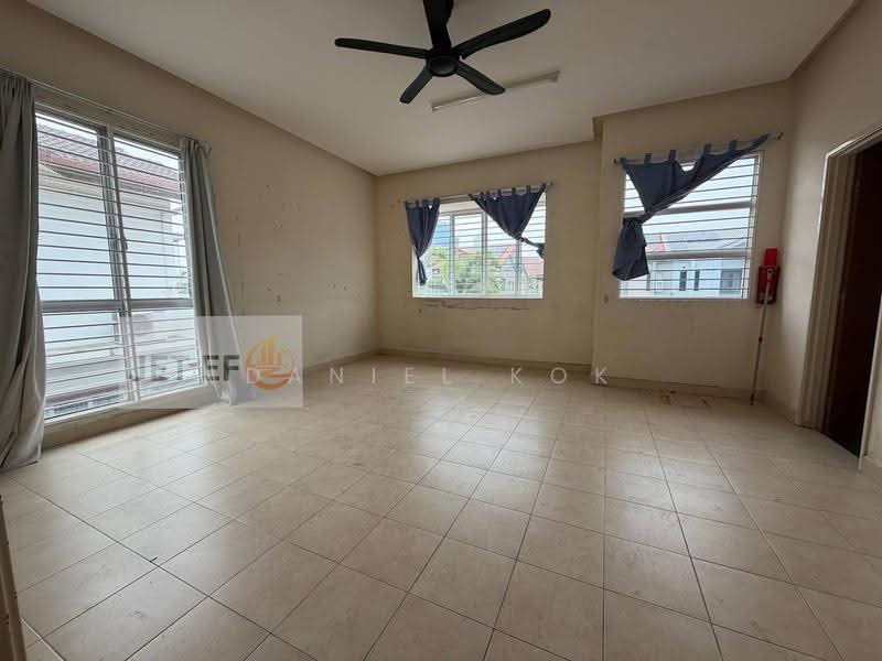 Rumah Berkembar untuk Dijual di Bandar Botanic (Klang) - Daniel Kok - Living Room - PropertyGuru.com.my