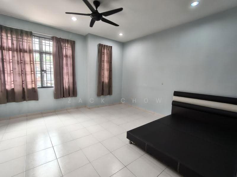 2-storey Terraced House for Sale in Taman Desa Tebrau (Tebrau) - Zack Chow - Bedroom - PropertyGuru.com.my