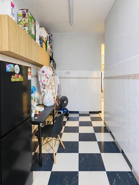 2-storey Terraced House for Sale in Taman Indah Perdana (Kepong) - Sean Yong - Corridor - PropertyGuru.com.my