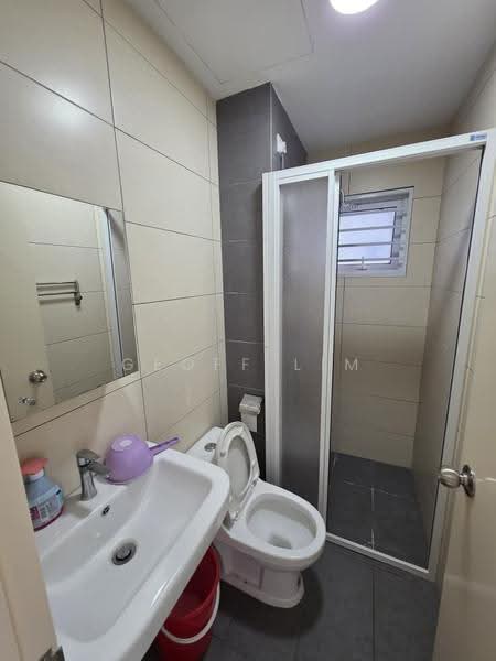 Condominium for Sale at The Holmes 1 - Geoff Lim - Bathroom - PropertyGuru.com.my