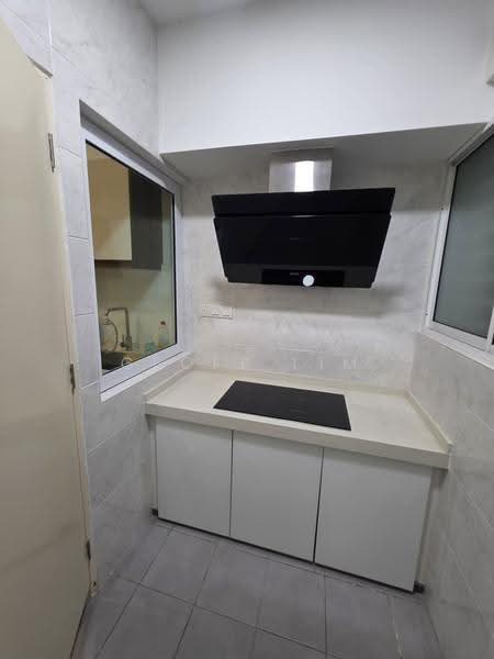 Condominium for Sale at The Holmes 1 - Geoff Lim - Kitchen - PropertyGuru.com.my