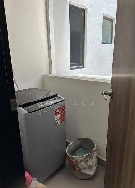 Kediaman Servis untuk Disewa di Veranda Residence - Vinz Ang - Balcony - PropertyGuru.com.my