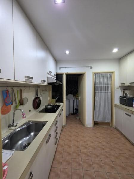 Apartment for Sale at Bougainvilla - Freya Tan - Kitchen - PropertyGuru.com.my