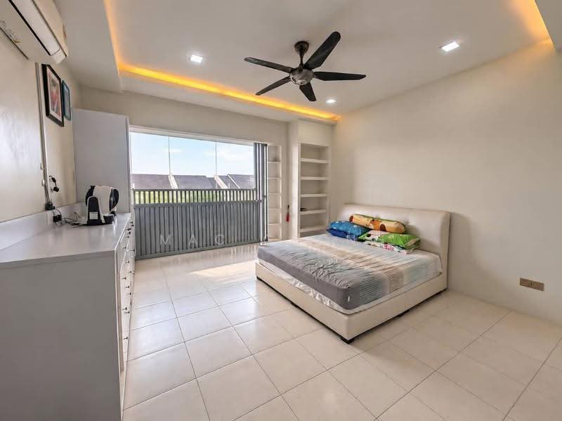 3-storey Terraced House for Sale in Kajang (Selangor) - Mac Chong - Bedroom - PropertyGuru.com.my