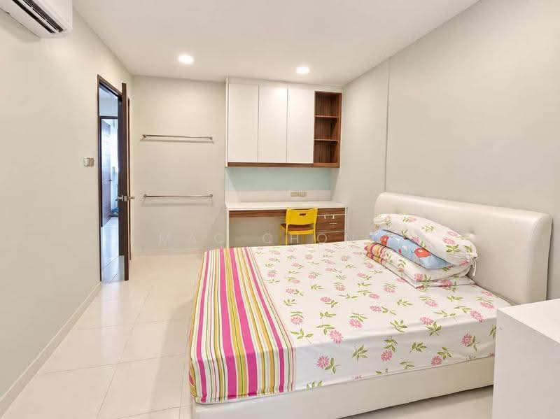 3-storey Terraced House for Sale in Kajang (Selangor) - Mac Chong - Bedroom - PropertyGuru.com.my