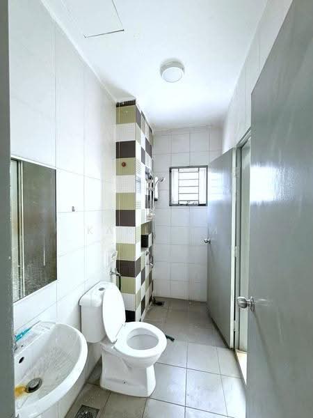 Rumah Teres 2-Tingkat untuk Dijual di Taman Nusa Idaman (Iskandar Puteri (Nusajaya)) - Karl Lim - Bathroom - PropertyGuru.com.my