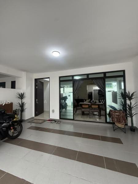 2-storey Terraced House for Sale in Taman Dato Onn (Johor Bahru) - Elayne Low - Living Room - PropertyGuru.com.my