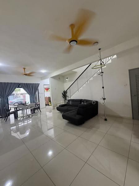 2-storey Terraced House for Sale in Taman Dato Onn (Johor Bahru) - Elayne Low - Living Room - PropertyGuru.com.my